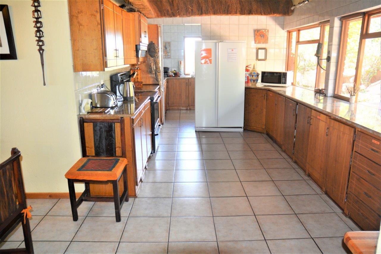 Mabalingwe Uzuri Lodge Bela-Bela Buitenkant foto