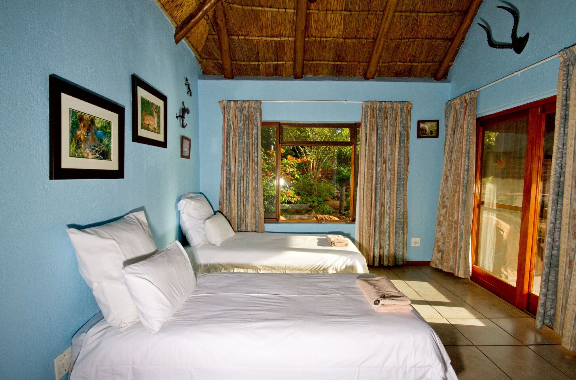 Mabalingwe Uzuri Lodge Bela-Bela Buitenkant foto