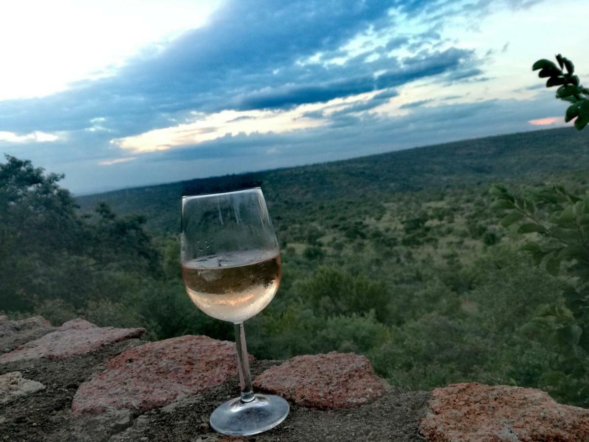 Mabalingwe Uzuri Lodge Bela-Bela Buitenkant foto